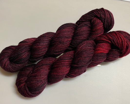 Merino 166 handgefärbtes Merinogarn 100g - Sonjas Wollanstalt