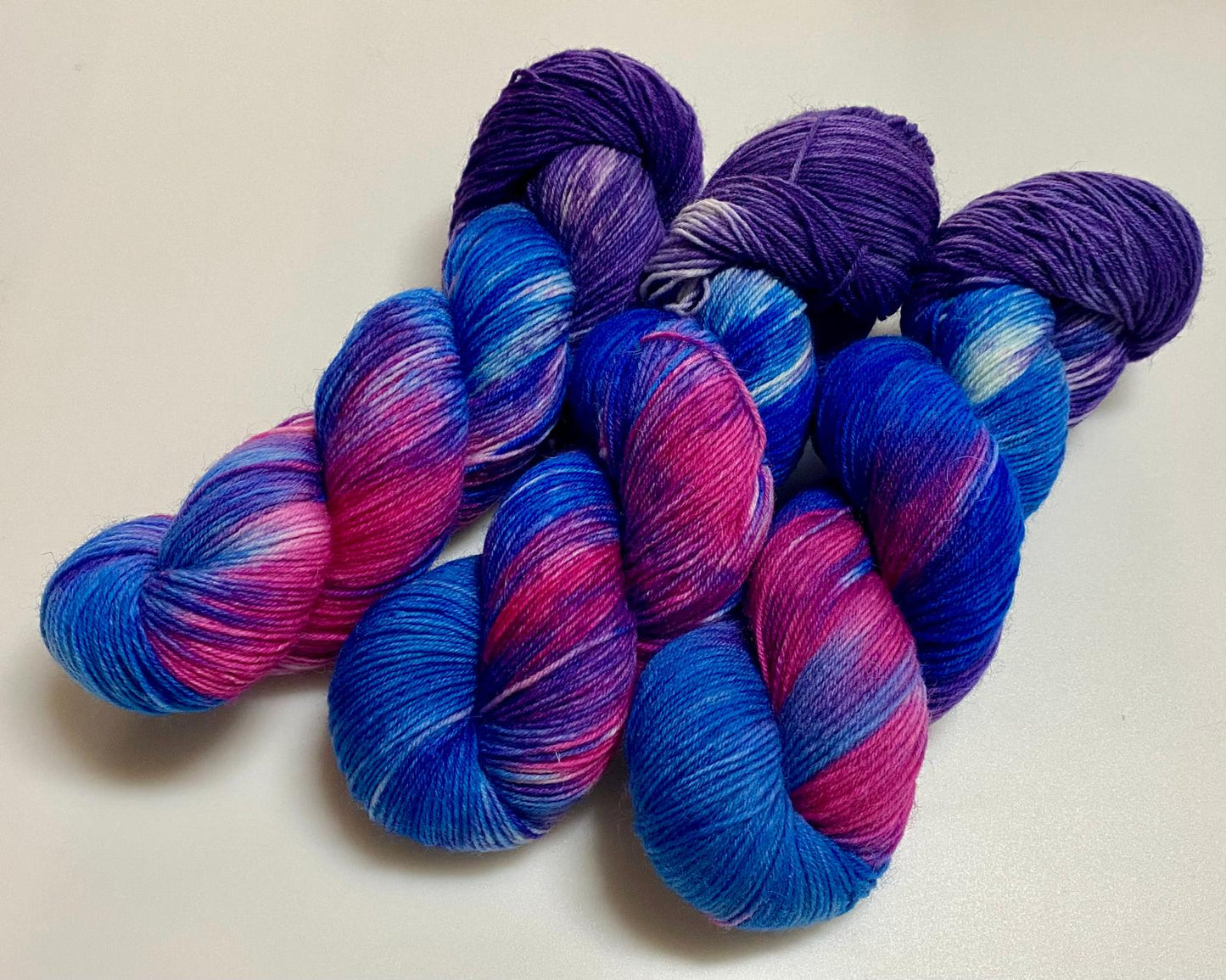 Basicsocks handgefärbte Sockenwolle