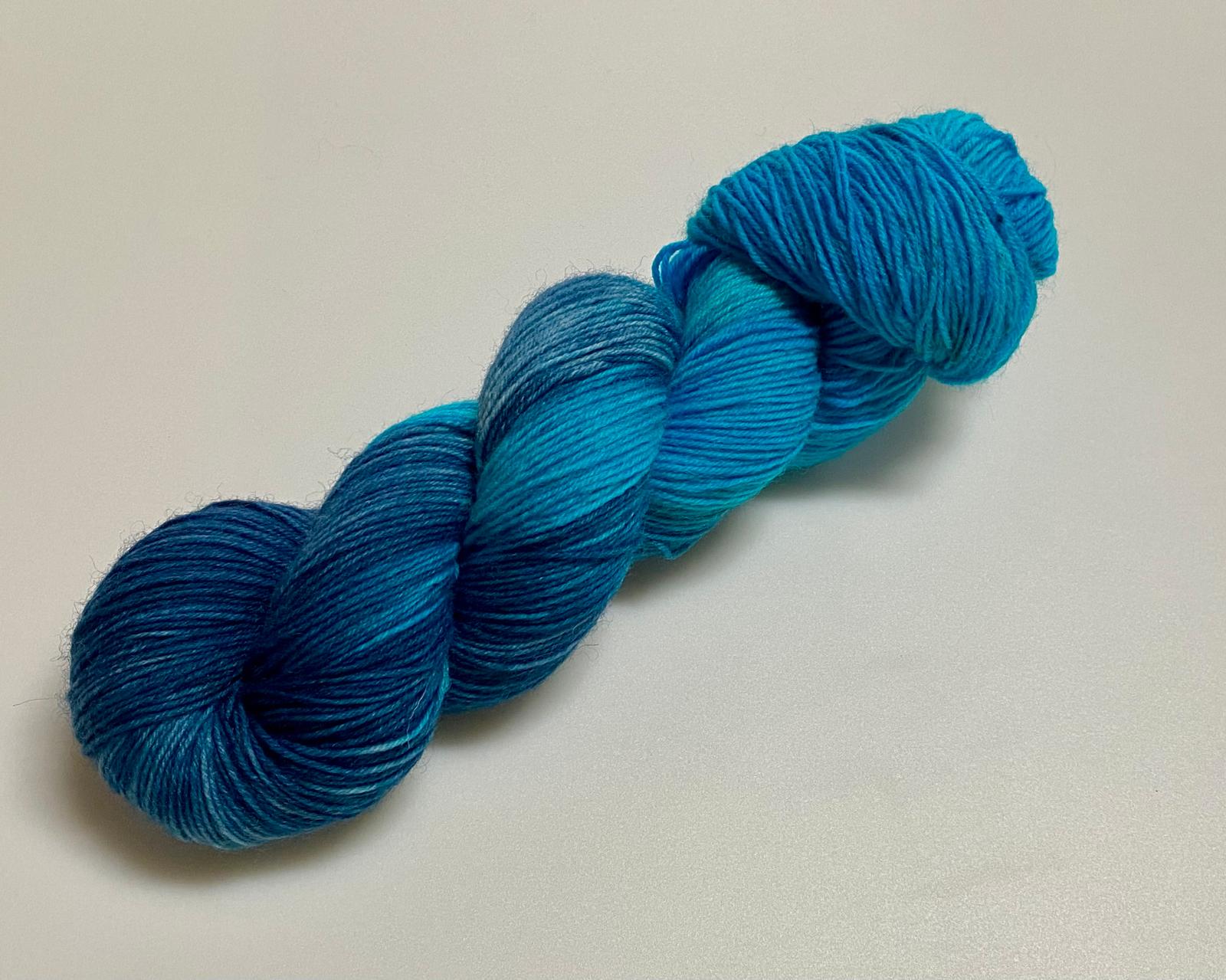 Basicsocks handgefärbte Sockenwolle - Sonjas Wollanstalt