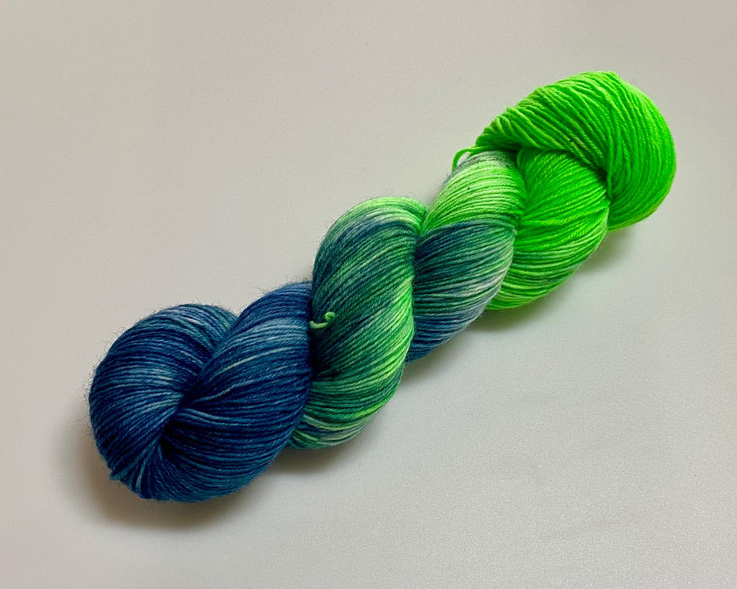 Basicsocks handgefärbte Sockenwolle