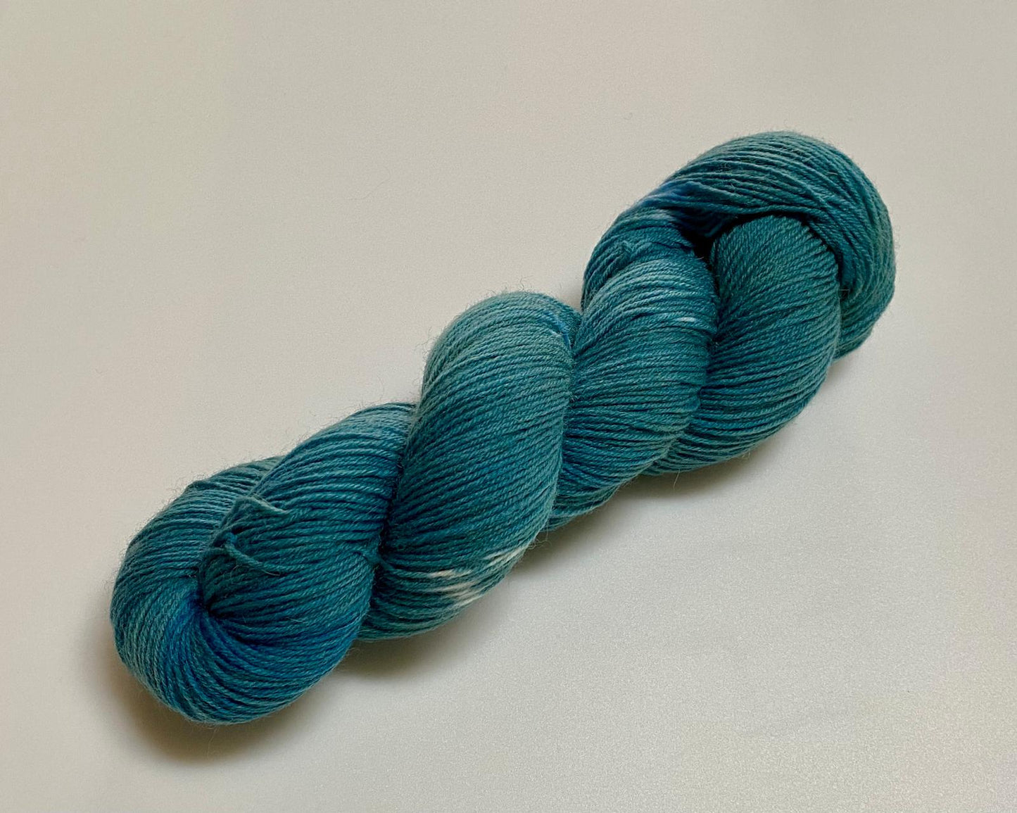 Basicsocks handgefärbte Sockenwolle