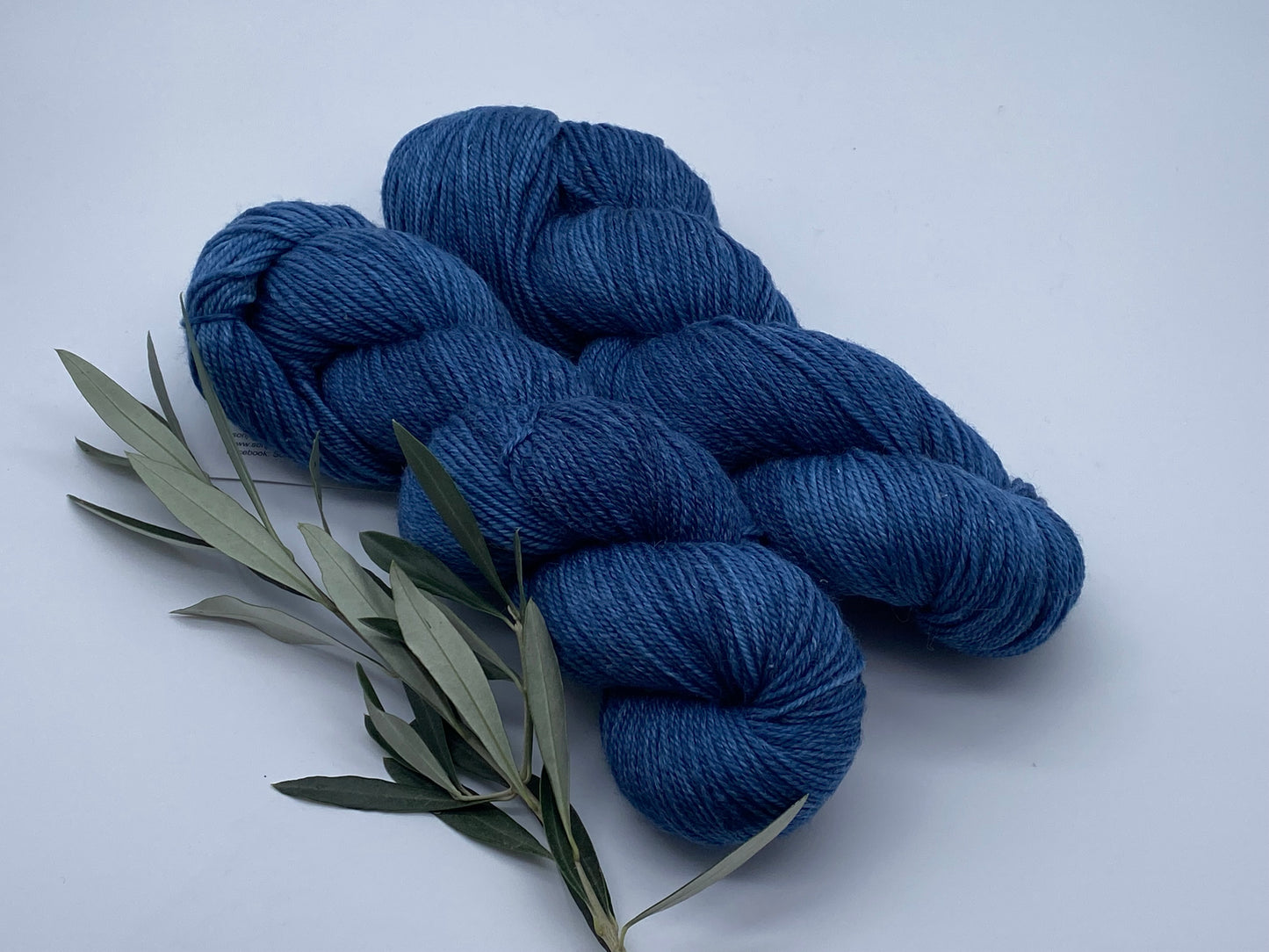 Rami Deluxe handgefärbte Wolle