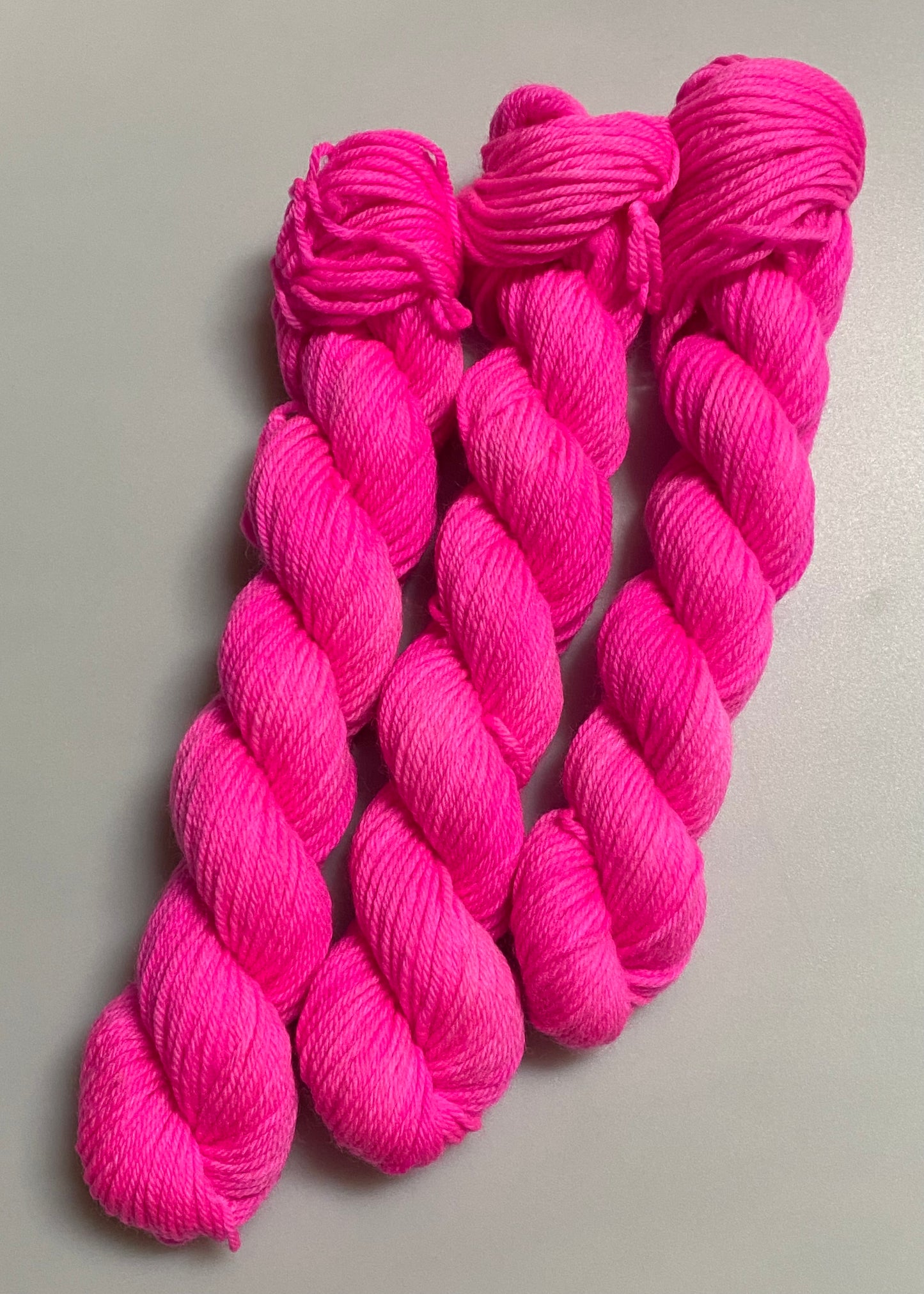 Fine Merino Socks ca. 20g handgefärbte Wolle