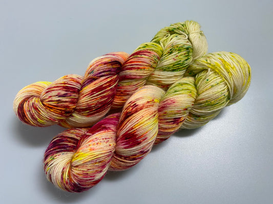 Basicsocks handgefärbte Sockenwolle