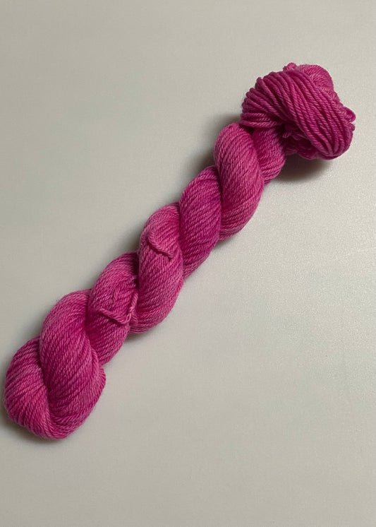 Fine Merino Socks ca. 20g handgefärbte Wolle - Sonjas Wollanstalt