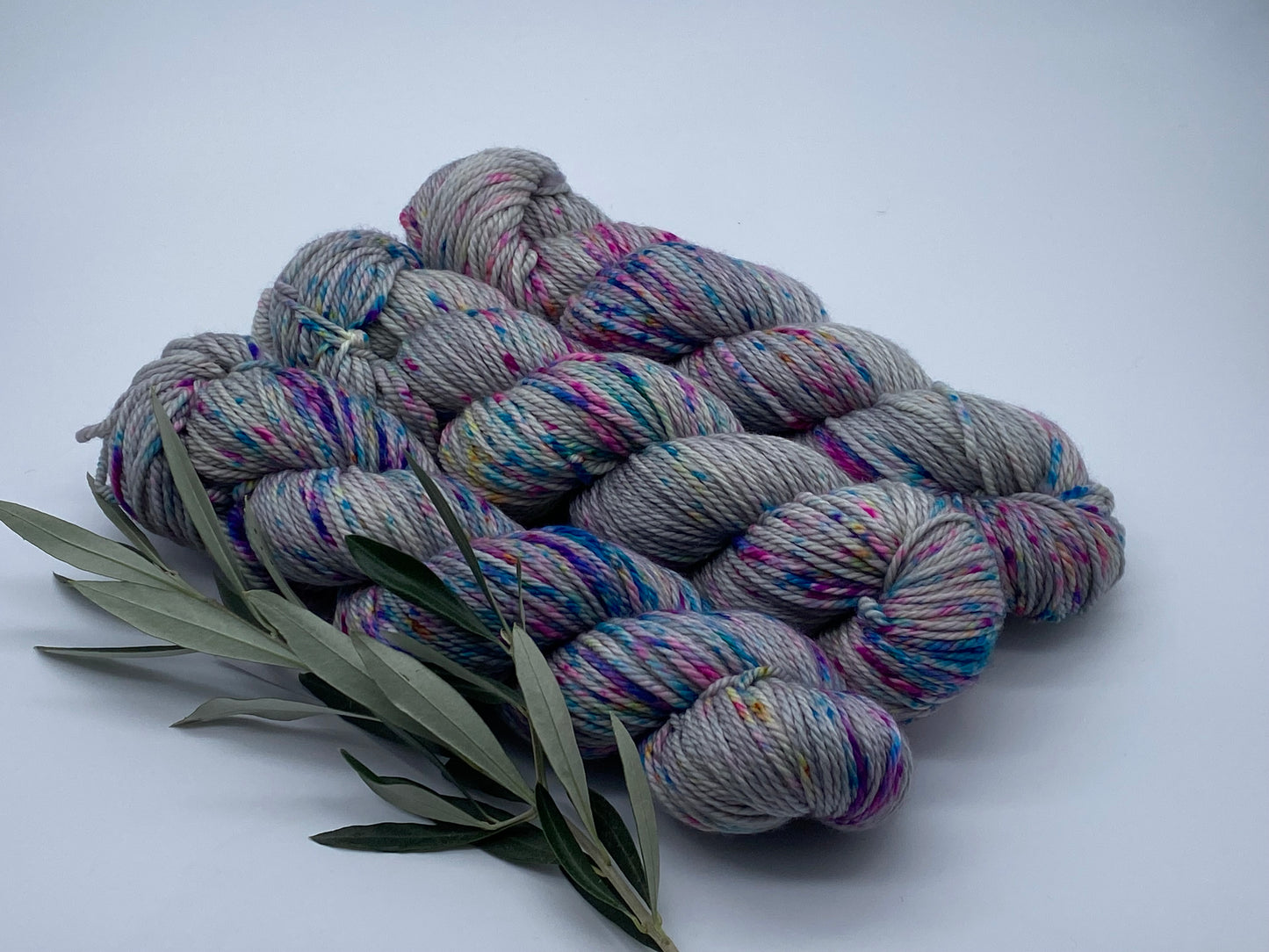 Merino 166 handgefärbtes Merinogarn 100g