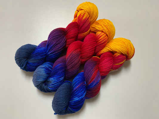Basicsocks handgefärbte Sockenwolle