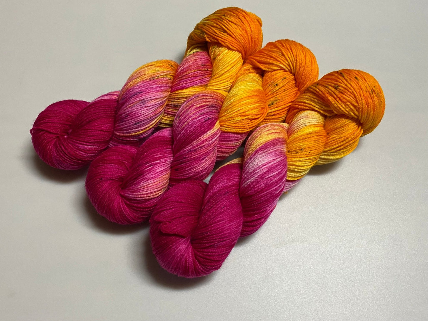 Hightwist, Handgefärbte Sockenwolle 4 Fach - Sonjas Wollanstalt