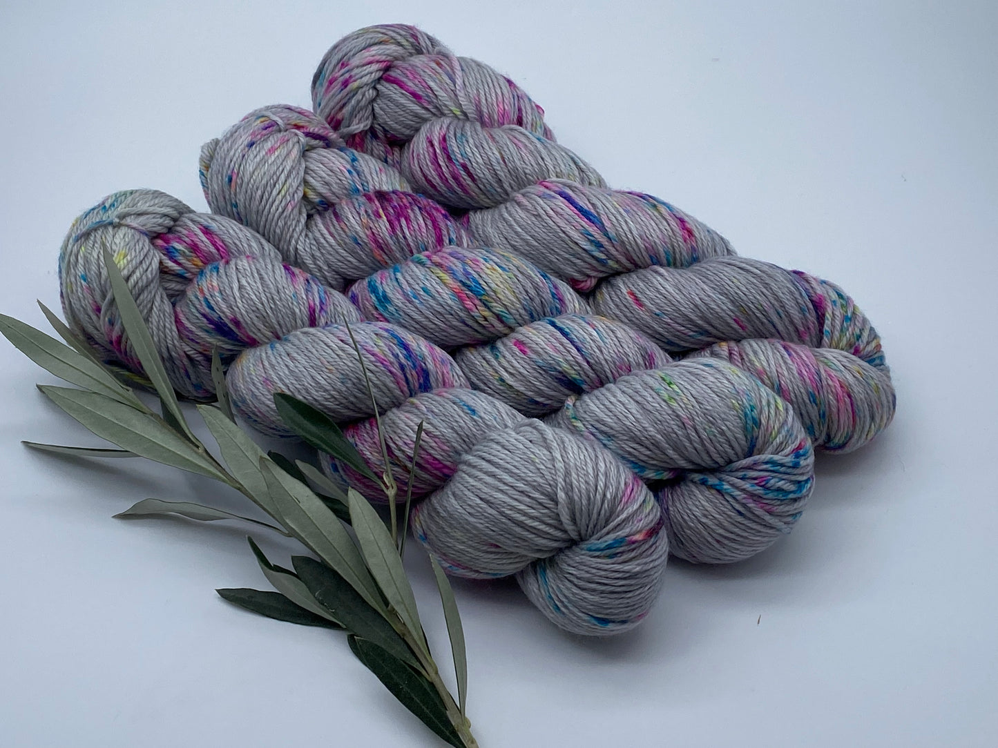Merino Bambus DK handgefärbtes Merinogarn mit Bambusfaser