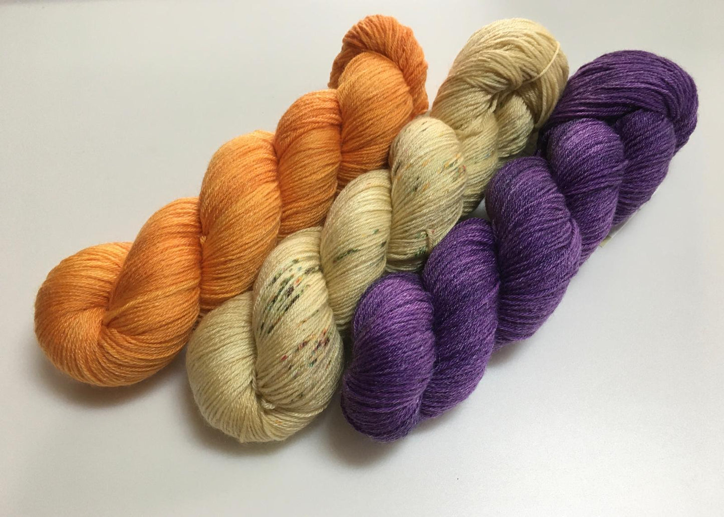 Set aus 3x 100g Unikate, Balance handgefärbte Wolle