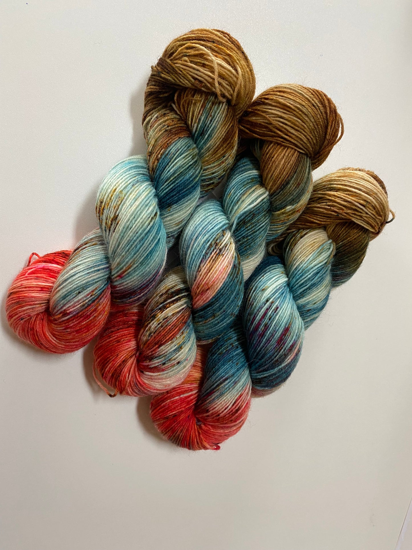 Basicsocks handgefärbte Sockenwolle