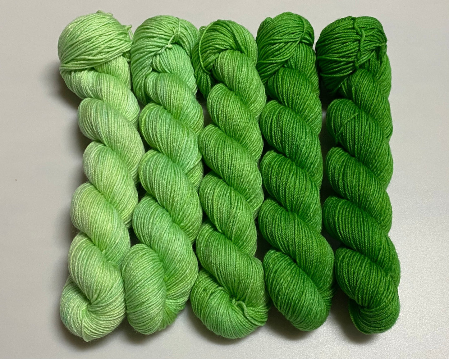 Fine Merino Socks 4 - fach handgefärbt ca. 50g - Sonjas Wollanstalt