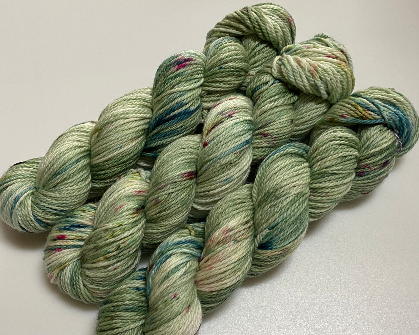 Merino 166 handgefärbtes Merinogarn 100g