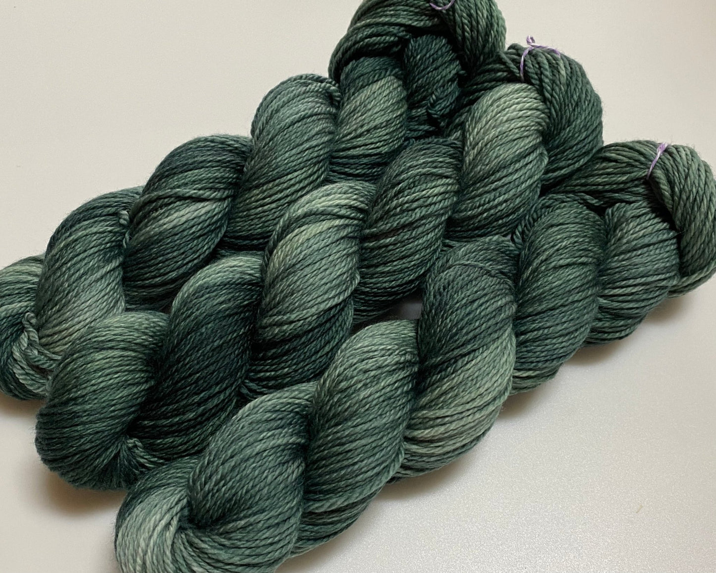 Merino 166 handgefärbtes Merinogarn 100g - Sonjas Wollanstalt