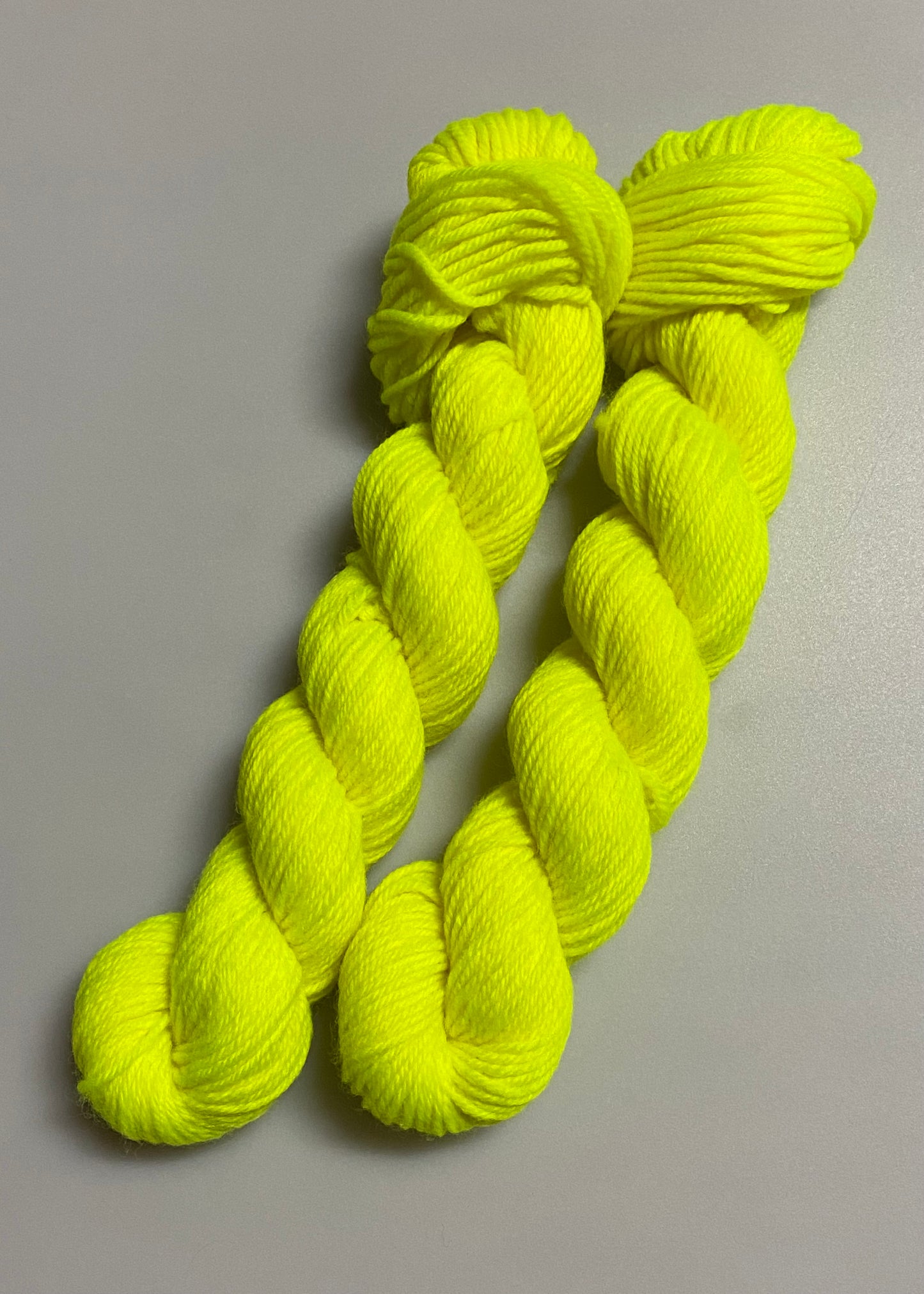 Fine Merino Socks ca. 20g handgefärbte Wolle