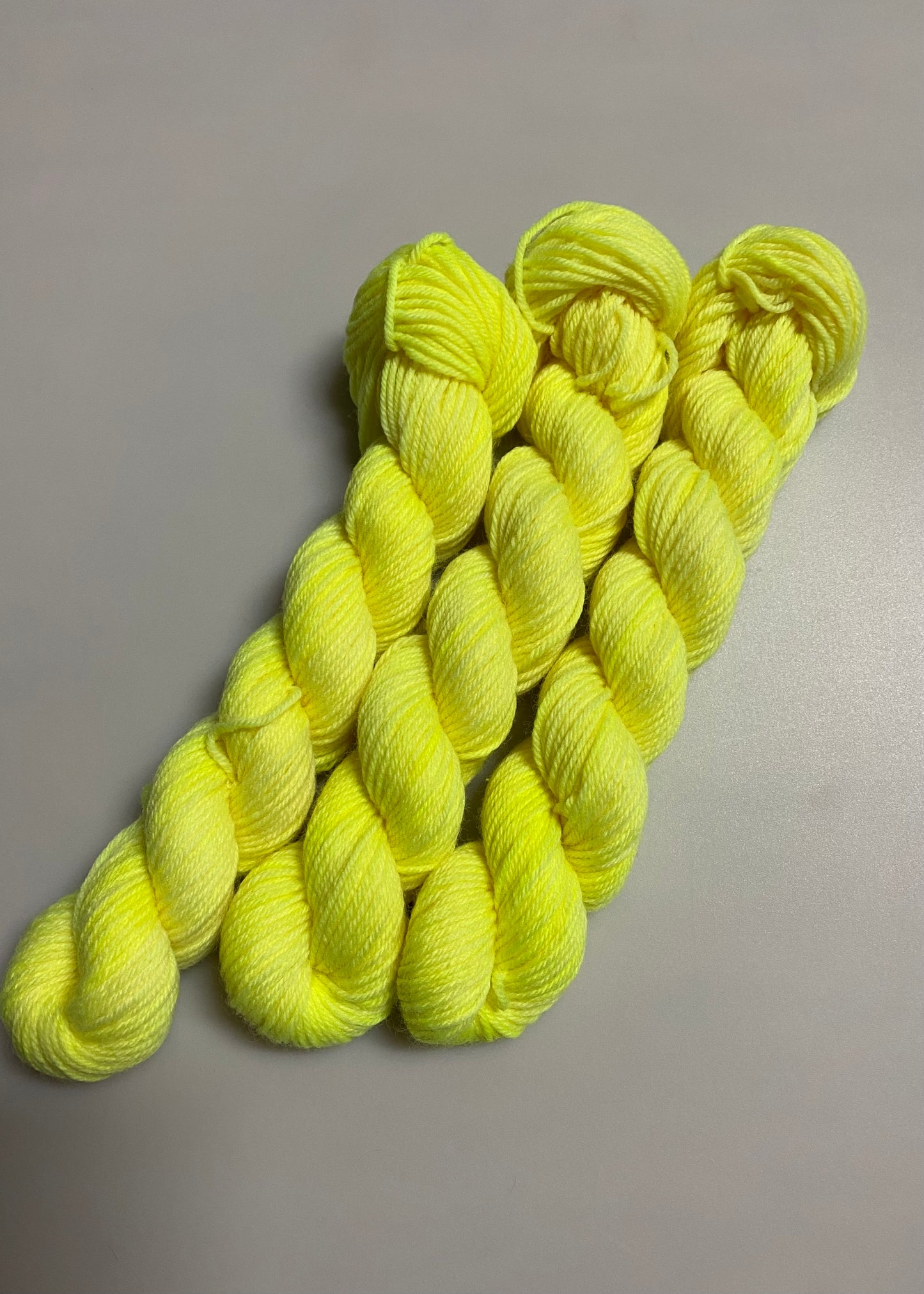 Fine Merino Socks ca. 20g handgefärbte Wolle