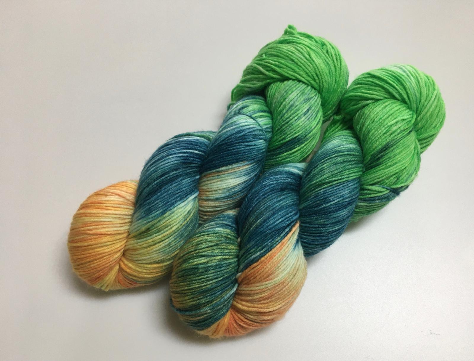 Fine Merino Socks 6 - fach handgefärbte Wolle - Sonjas Wollanstalt