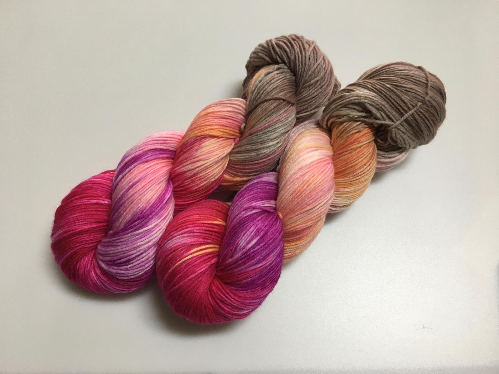 Fine Merino Socks 6 - fach handgefärbte Wolle - Sonjas Wollanstalt