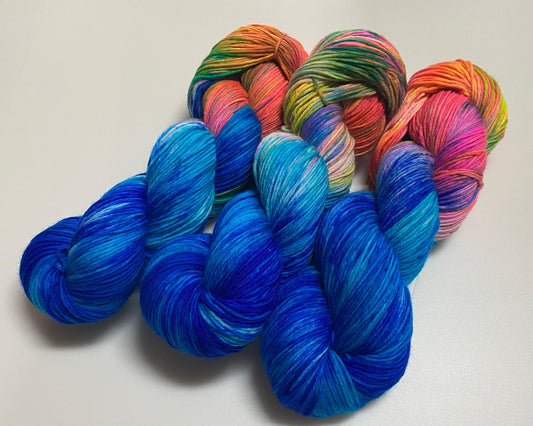 Fine Merino Socks 6 - fach handgefärbte Wolle - Sonjas Wollanstalt