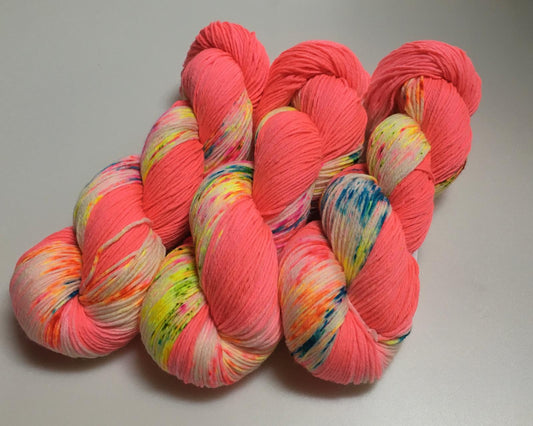 Fine Merino Socks 6 - fach handgefärbte Wolle - Sonjas Wollanstalt