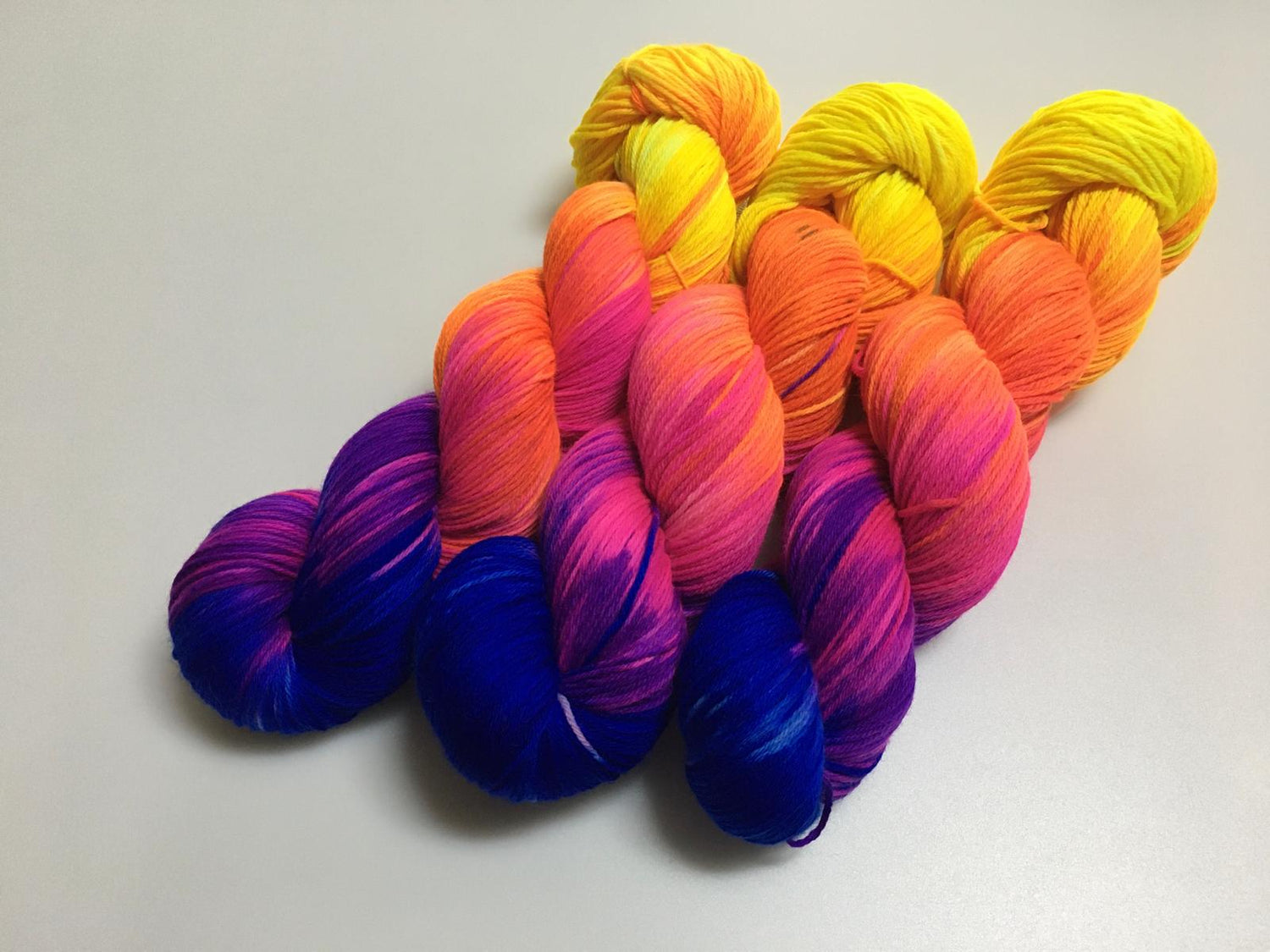 Fine Merino Socks 6- Fach 150g handgefärbte Wolle - Sonjas Wollanstalt