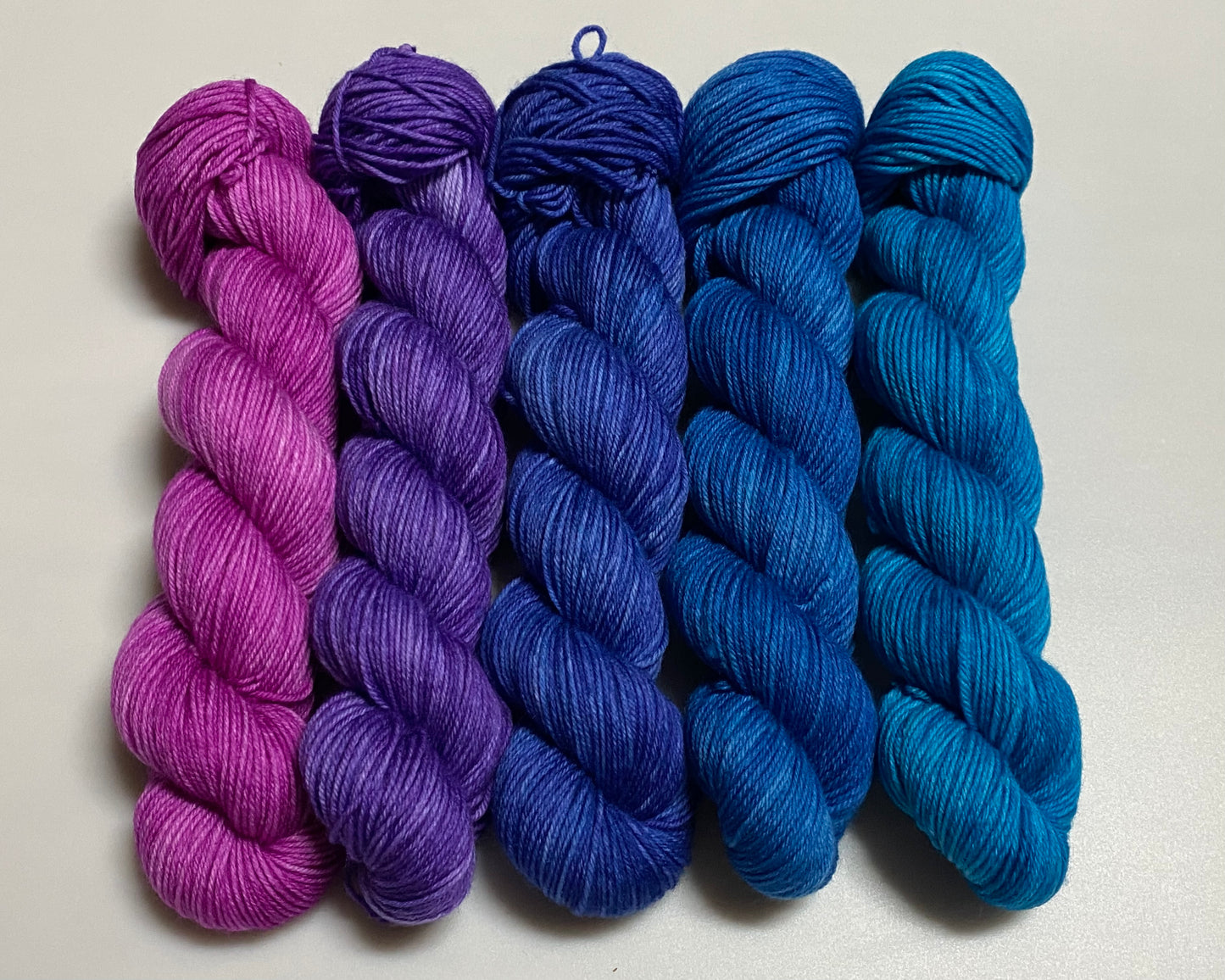Fine Merino Socks 4-fach handgefärbt ca. 50g