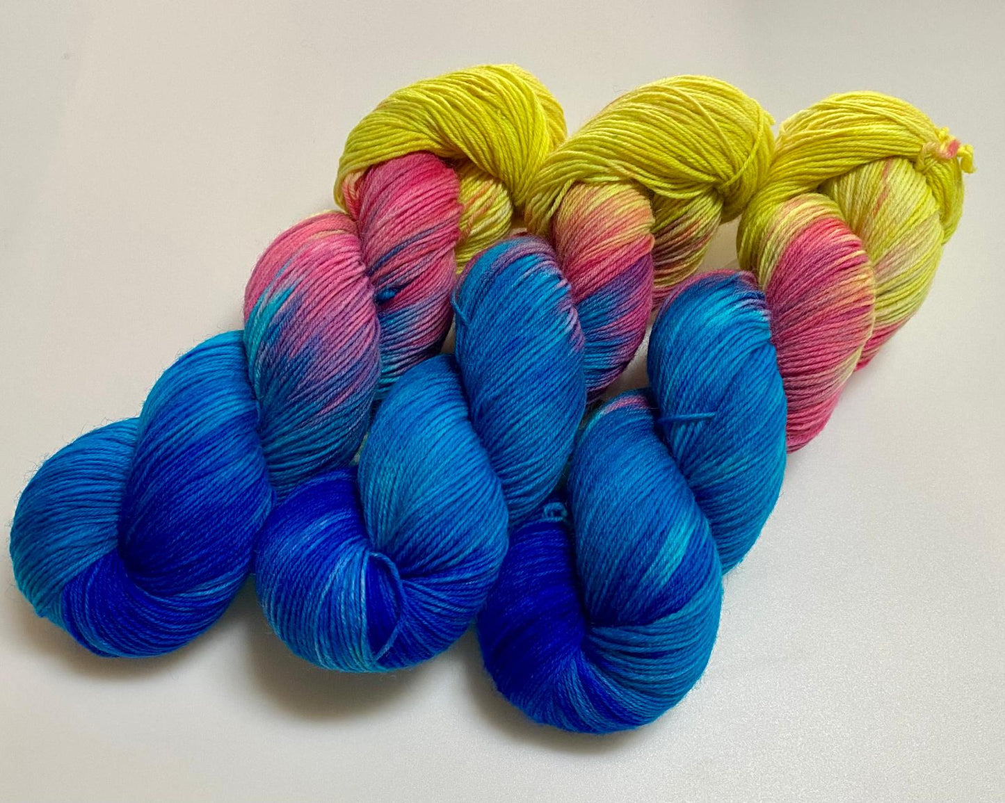 Basicsocks handgefärbte Sockenwolle - Sonjas Wollanstalt