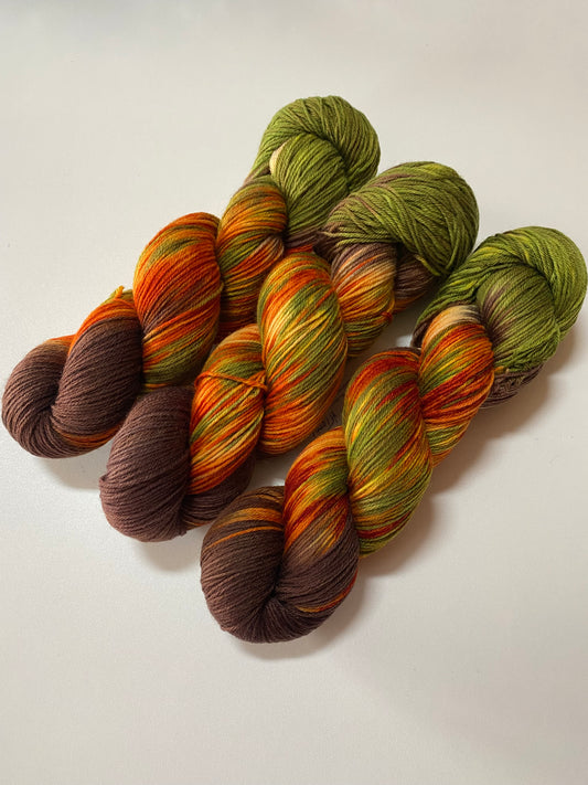 Hightwist, Handgefärbte Sockenwolle 4 Fach