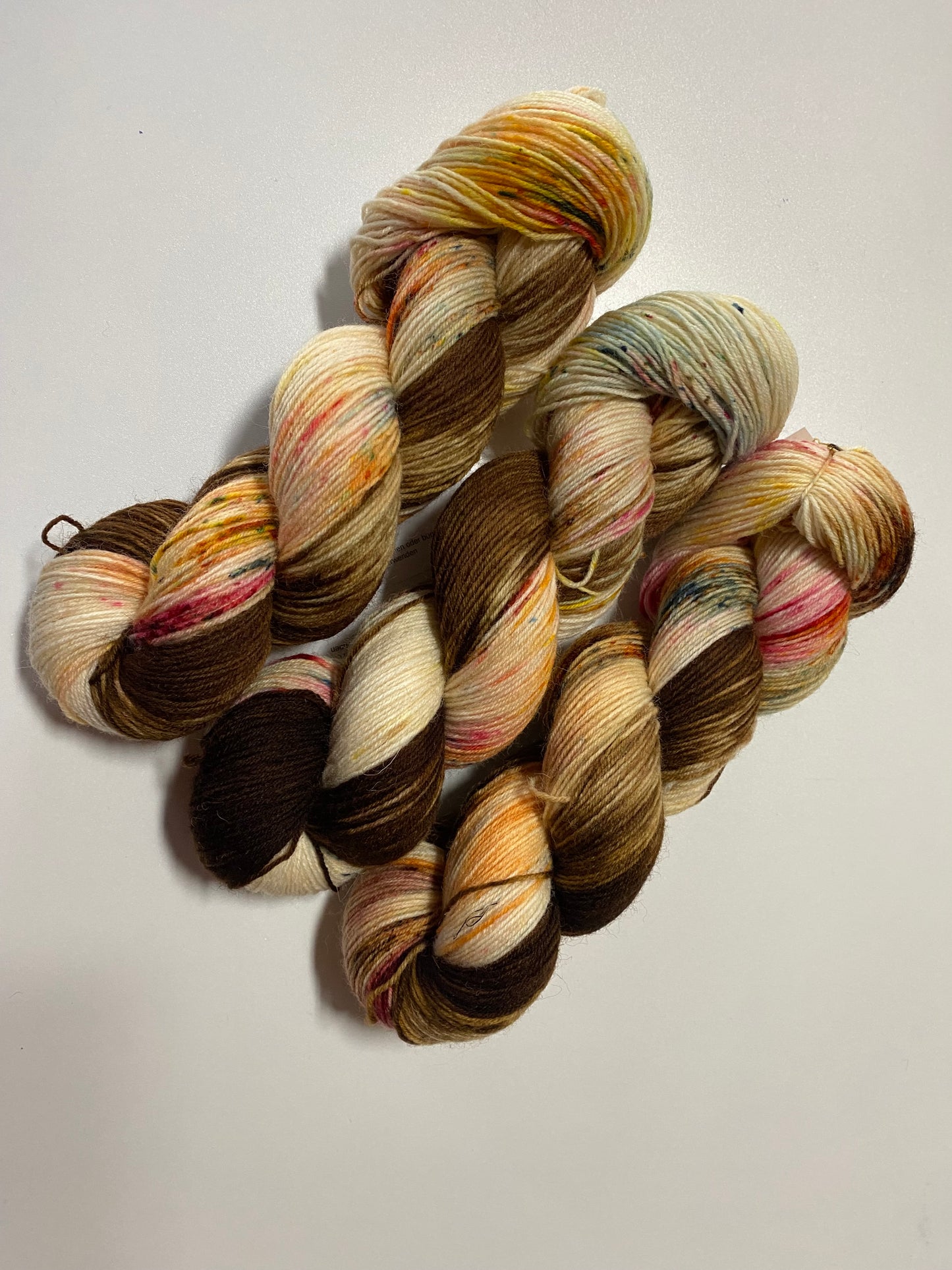 Basicsocks handgefärbte Sockenwolle