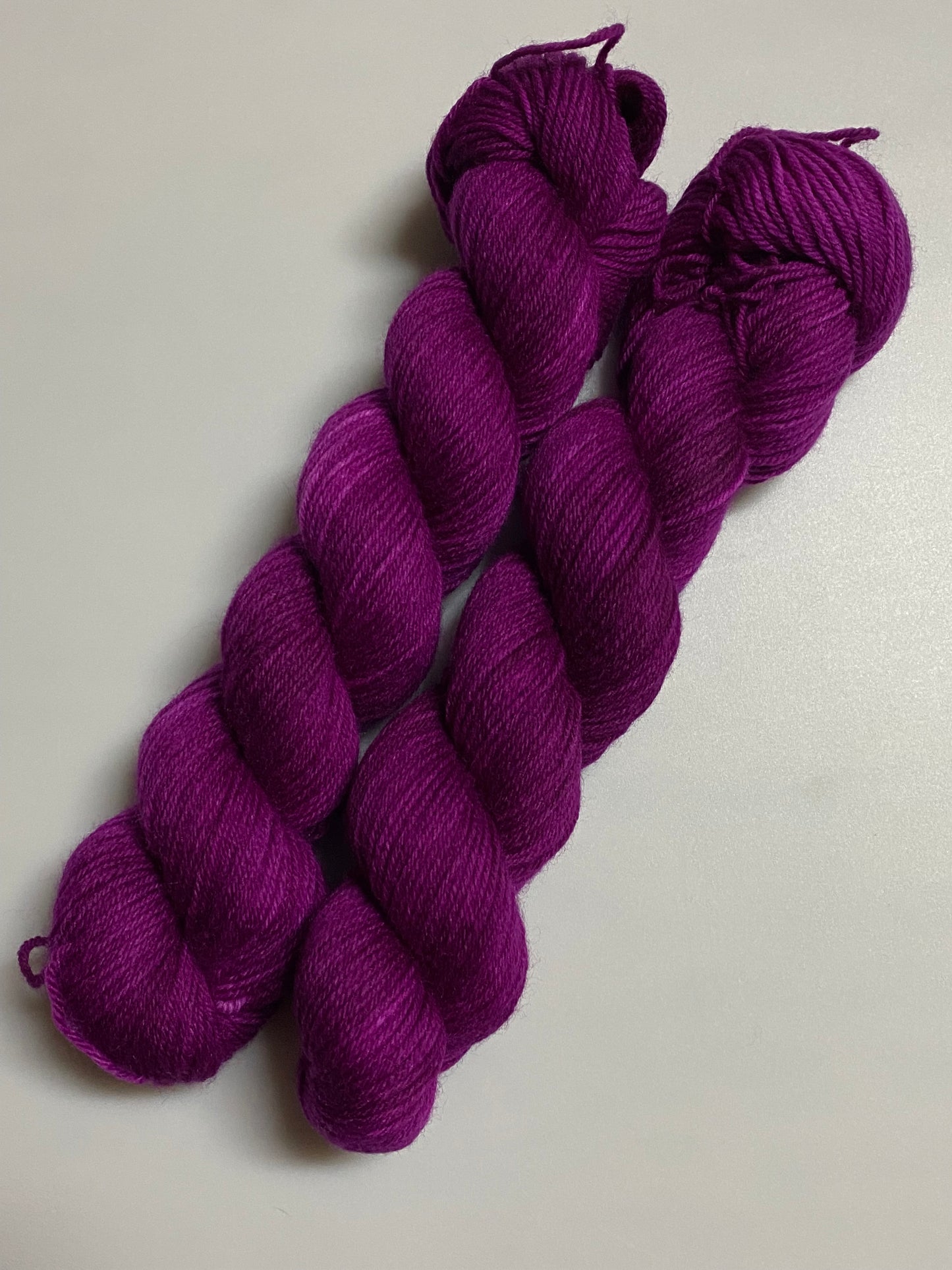 Fine Merino Socks 4-fach handgefärbt ca. 50g