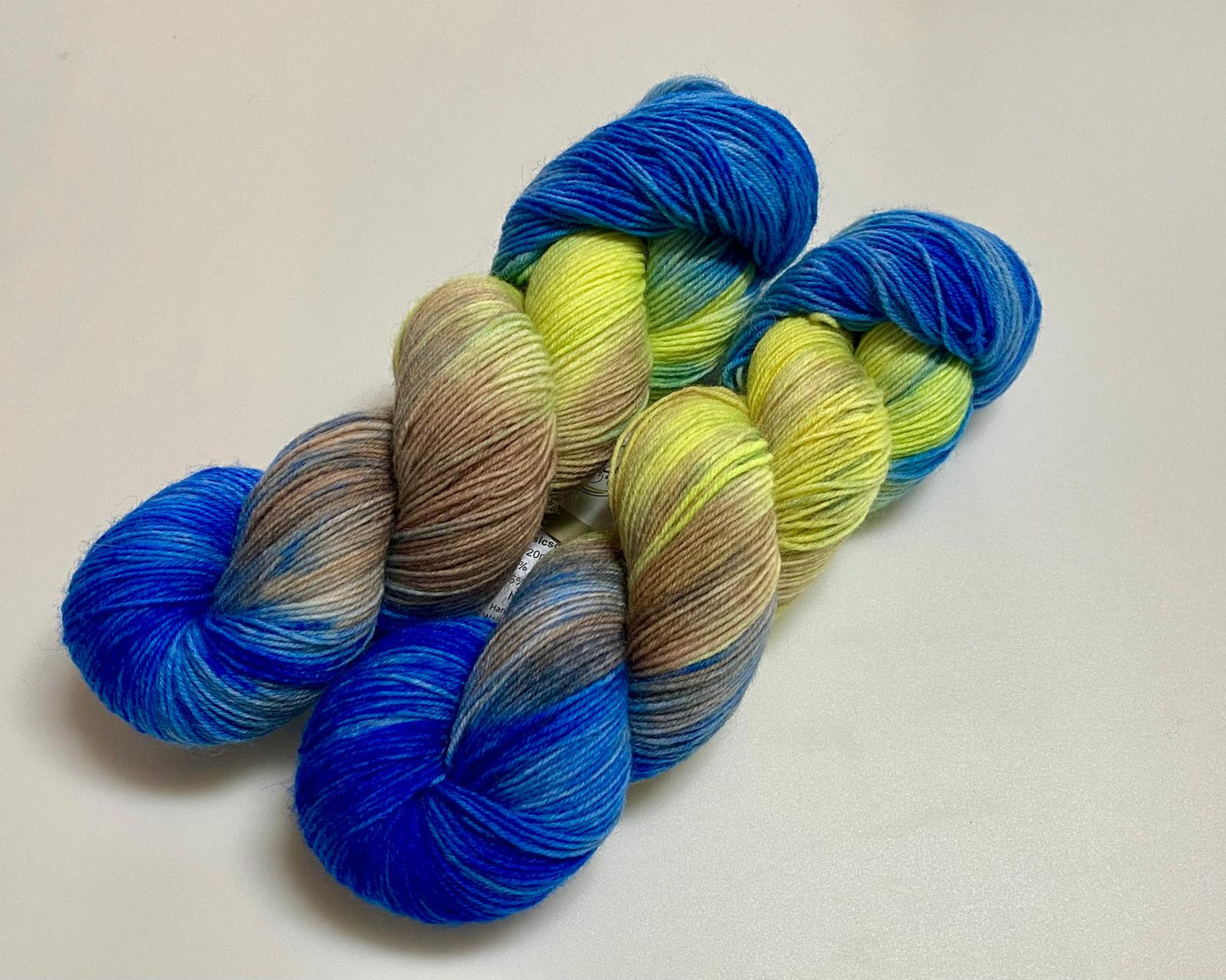 Basicsocks handgefärbte Sockenwolle 4-fach