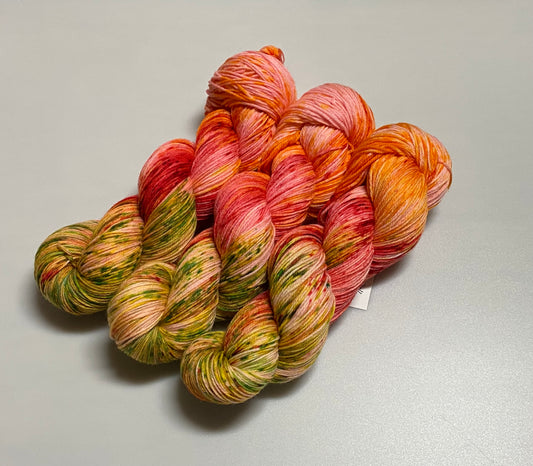 Hightwist, handgefärbte Wolle 4ply