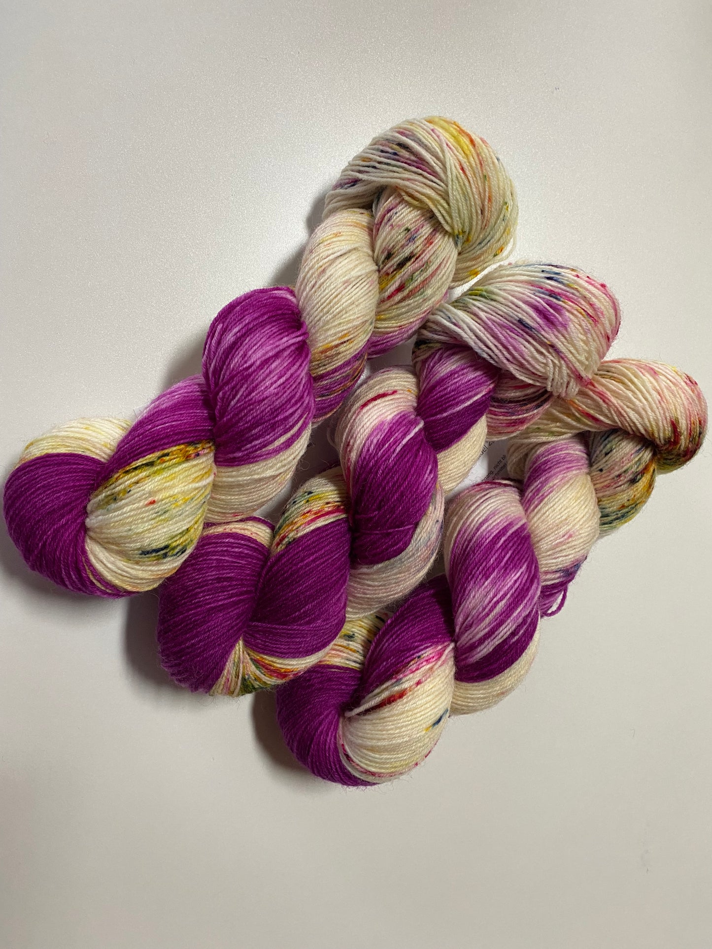 Basicsocks handgefärbte Sockenwolle