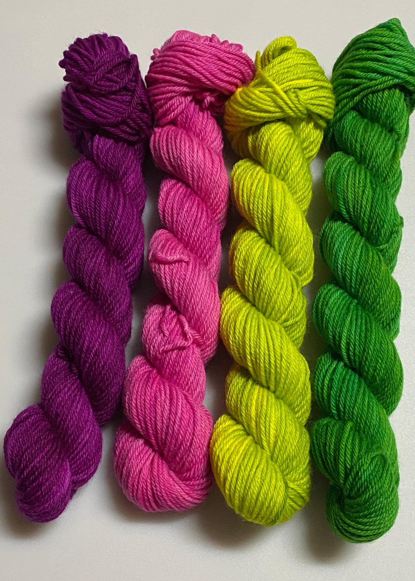 Fine Merino Socks ca. 20g handgefärbte Wolle