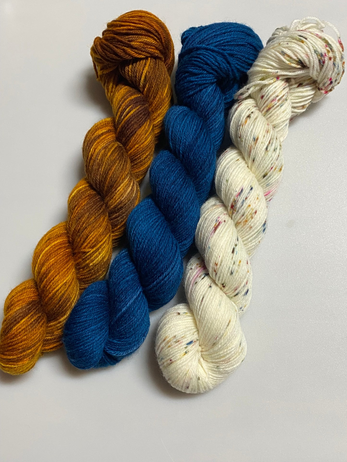 Fine Merino Socks 4-fach handgefärbt ca. 50g