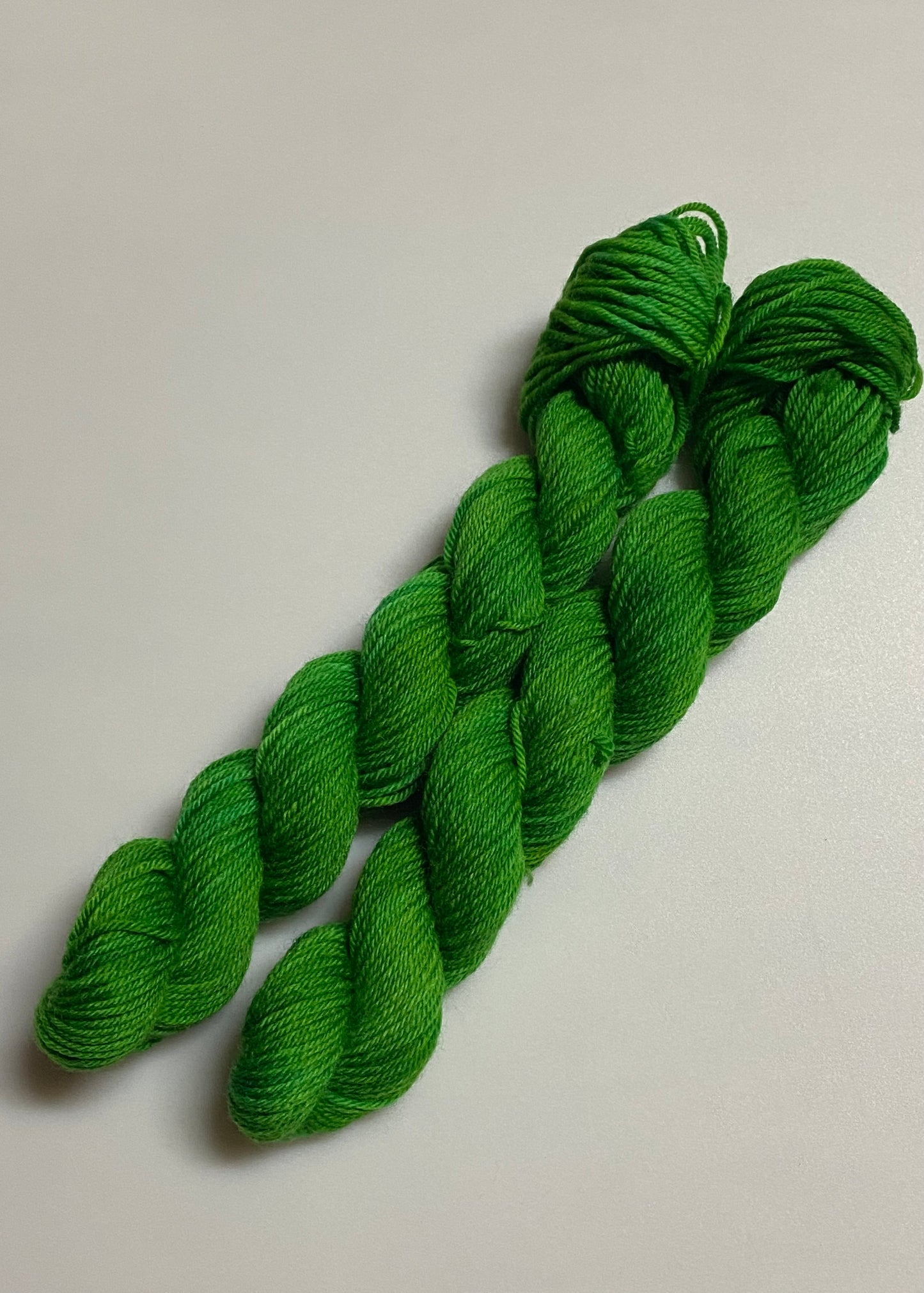Fine Merino Socks ca. 20g handgefärbte Wolle