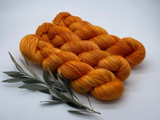 Merino Bambus DK  handgefärbtes Merinogarn mit Bambusfaser