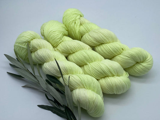 Rami Deluxe handgefärbte Wolle