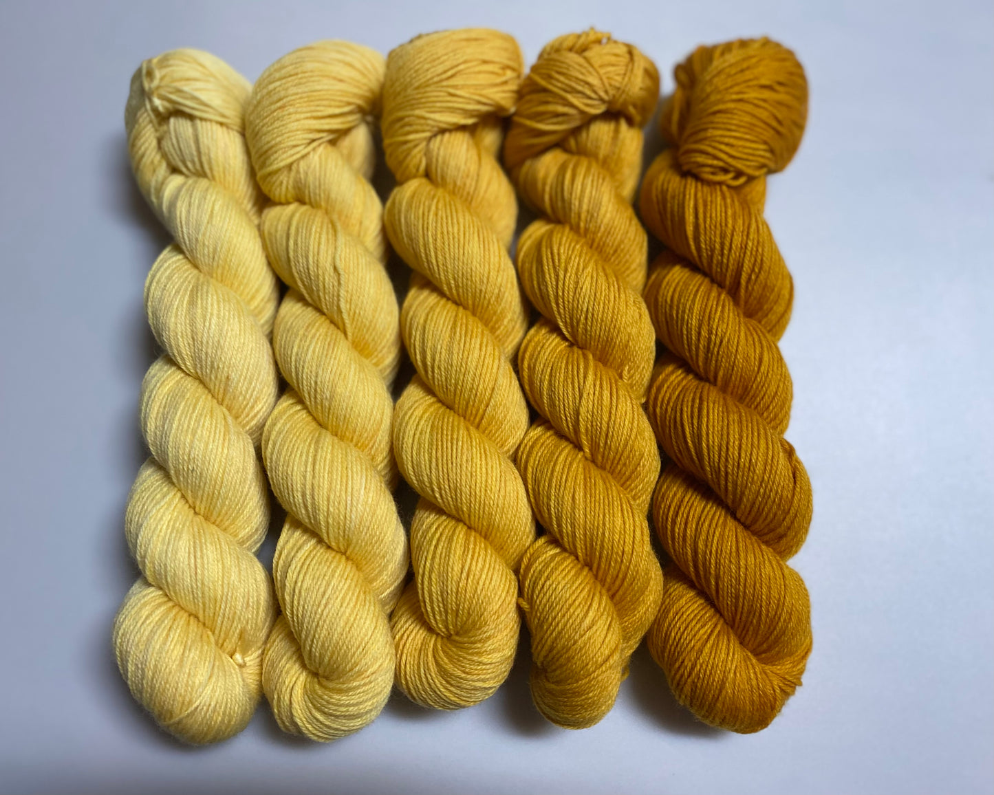 Fine Merino Socks 4-fach handgefärbt ca. 50g