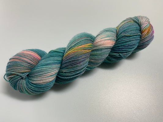 Basicsocks handgefärbte Sockenwolle