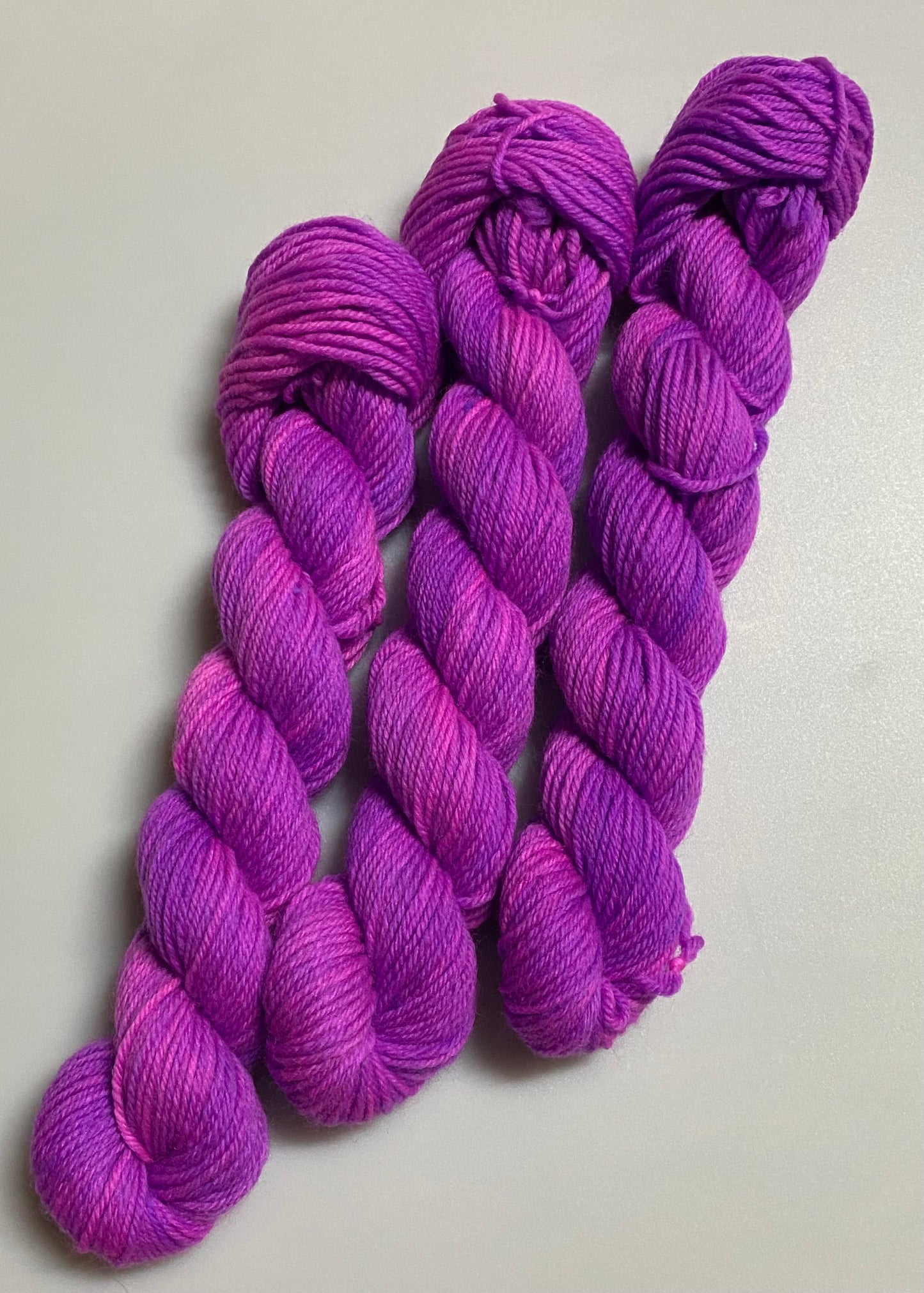 Fine Merino Socks ca. 20g handgefärbte Wolle