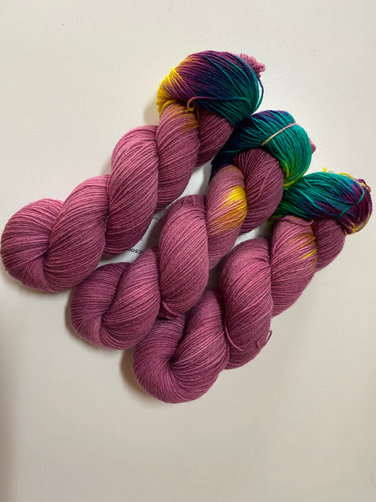 Basicsocks handgefärbte Sockenwolle