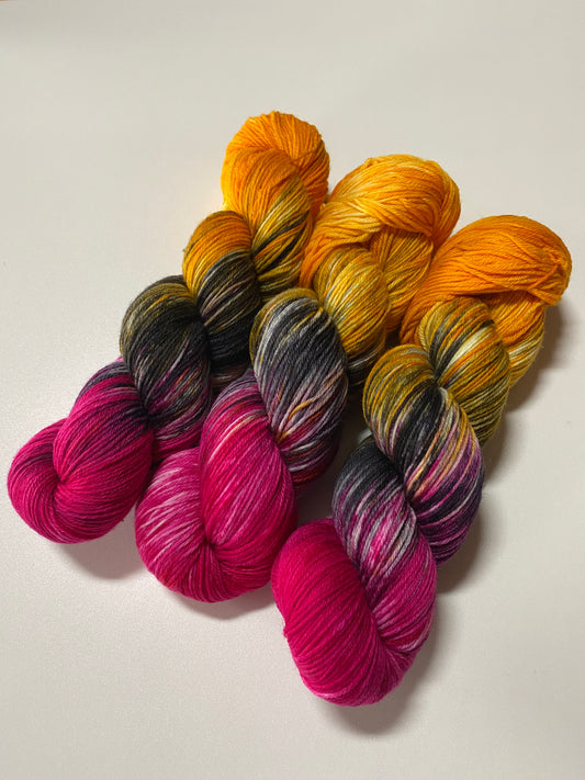 Hightwist, Handgefärbte Sockenwolle 4 Fach