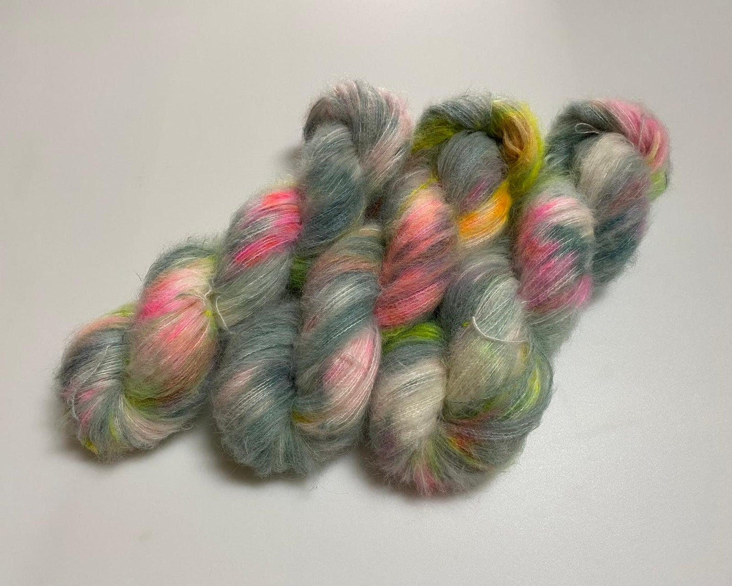 Dreamcloud Alpaka / Seide, handgefärbt 50g - Sonjas Wollanstalt